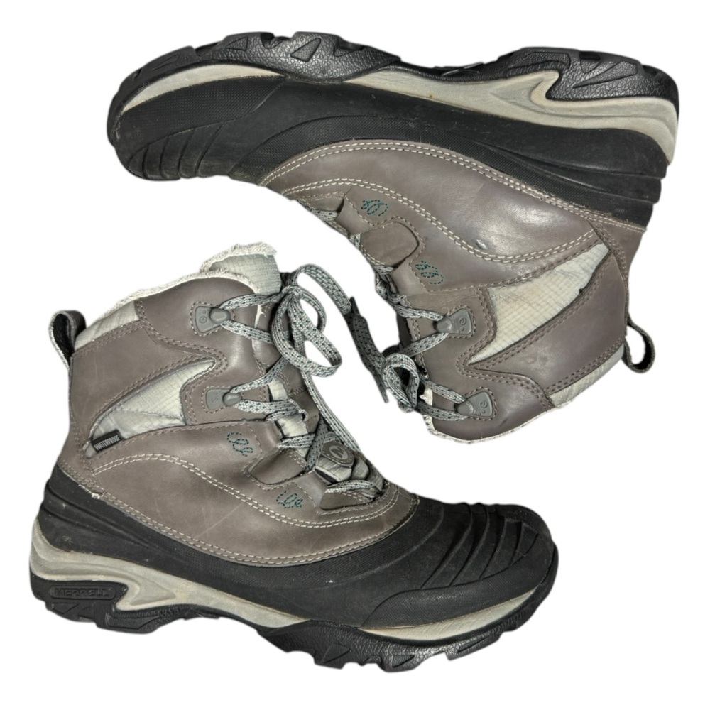 Merrell Snowbound Mid Hiking Boots